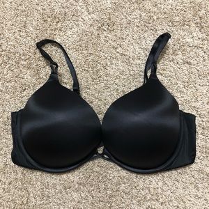 Victoria’s Secret Bombshell Plunge Push Up Bra 38C